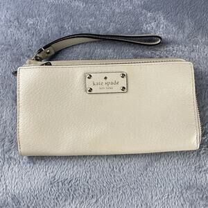 KATE SPADE Layton Wellesley Zip Wallet Wristlet Moussfrost Beige Old Money